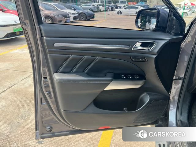 GAC Trumpchi Trumpchi GS8 2021 Темно-серый из Китая, фото 3