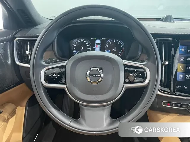 Volvo V90 Cross-Country 2021 Белый из Кореи, фото 3