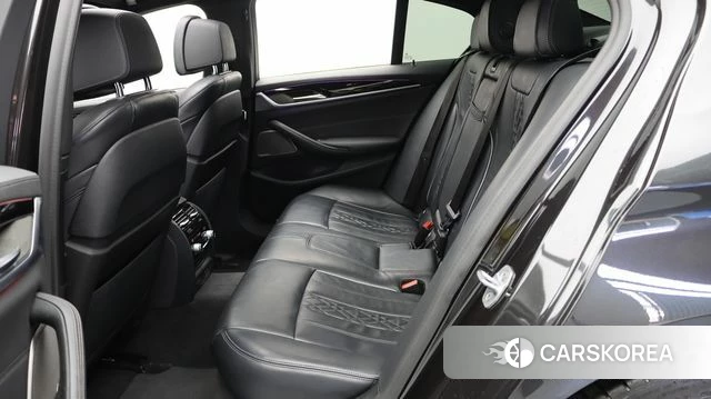 BMW 5 Series (G30) 2021 Черный из Кореи, фото 3