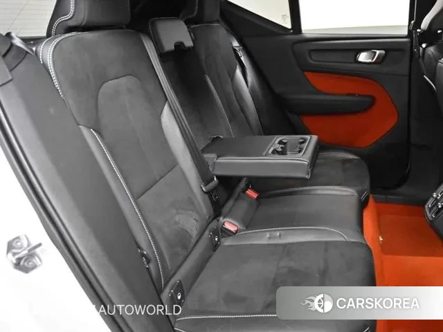 Volvo XC40 2018 Белый из Кореи, фото 3