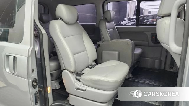 Hyundai The New Grand Starex 2018 Серебристо-серый из Кореи, фото 3