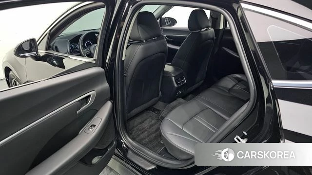 Hyundai Sonata Hybrid (DN8) 2022 Черный из Кореи, фото 3