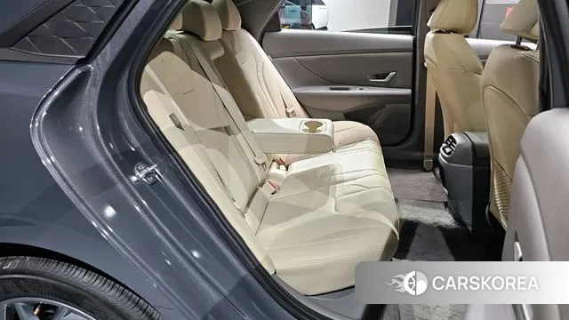 Hyundai The New Avante (CN7) 2024 Серый из Кореи, фото 3