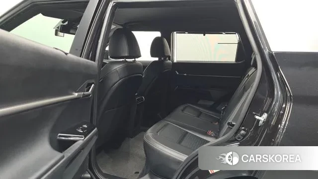 Ssangyong Torres 2023 Черный из Кореи, фото 3