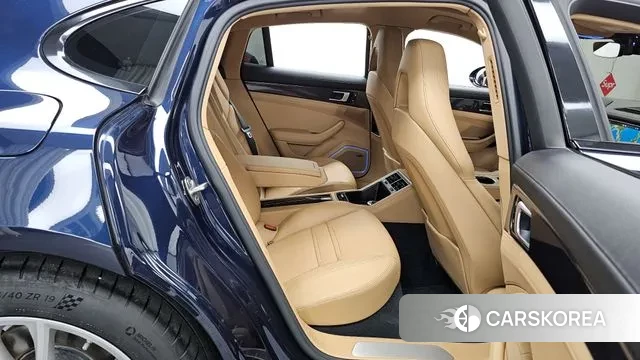 Porsche Panamera (971) 2018 Синий из Кореи, фото 3