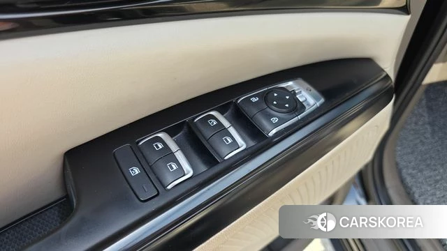 Kia Carnival 4th generation 2022 Черный из Кореи, фото 3