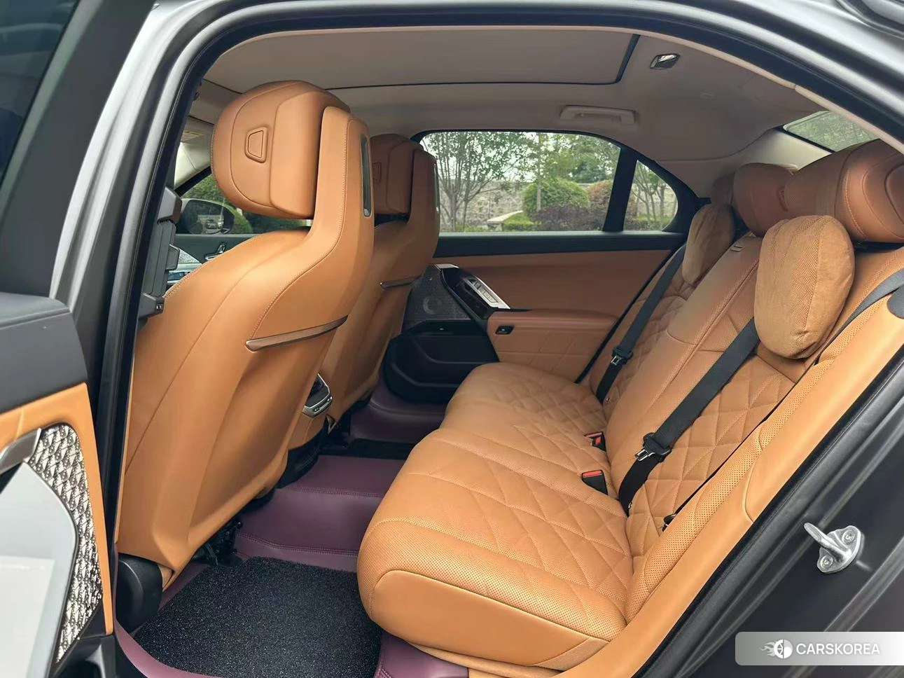 BMW 7 series 2022 Темно-серый из Китая, фото 3