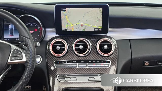 Mercedes-Benz C-Class W205 2018 Черный из Кореи, фото 3