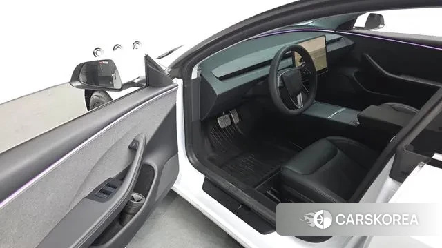 Tesla Model 3 2024 Белый из Кореи, фото 3