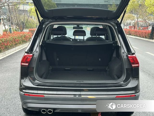 Volkswagen Tiguan L 2021 Черный из Китая, фото 3
