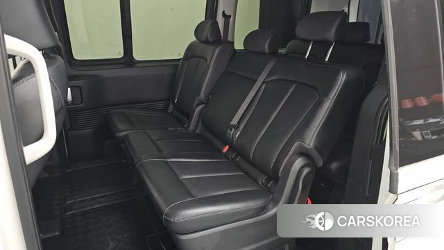 Hyundai Staria 2022 Белый из Кореи, фото 3