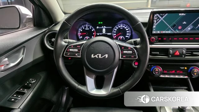 Kia The New K3 2nd generation 2021 Белый из Кореи, фото 3
