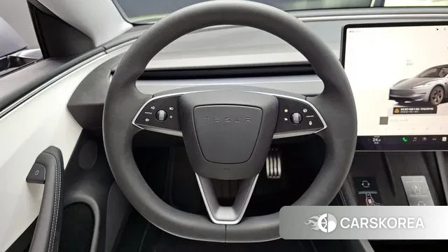 Tesla Model 3 2025 Серый из Кореи, фото 3