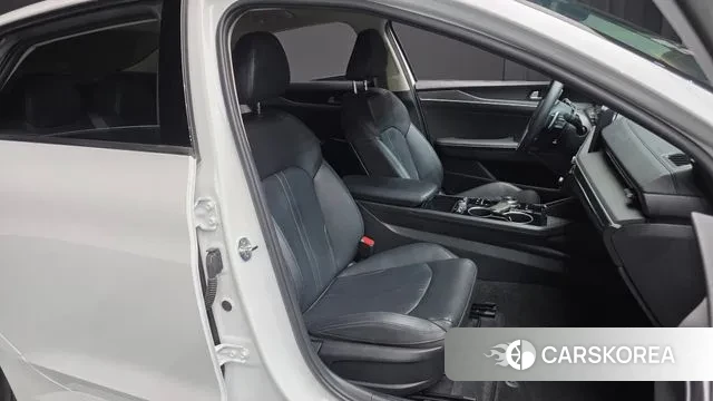 Kia The New K5 3rd generation 2024 Белый из Кореи, фото 3