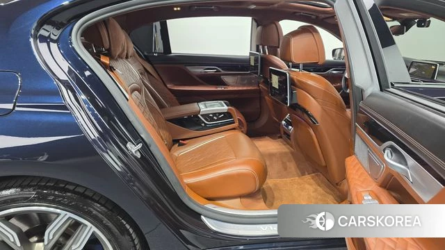 BMW 7 Series (G11) 2020 Черный из Кореи, фото 3