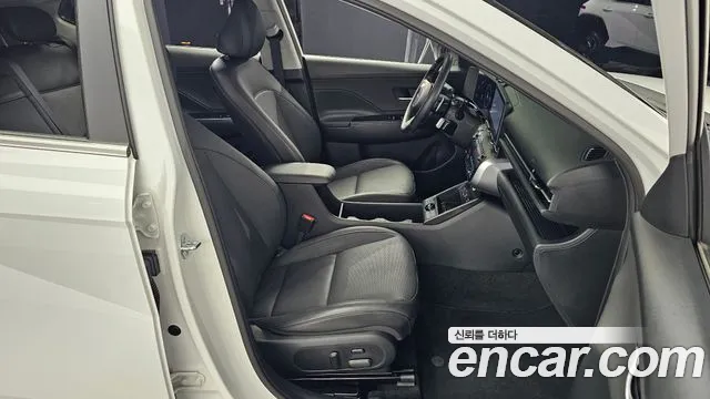 Hyundai Kona (SX2) 2023 Белый из Кореи, фото 3