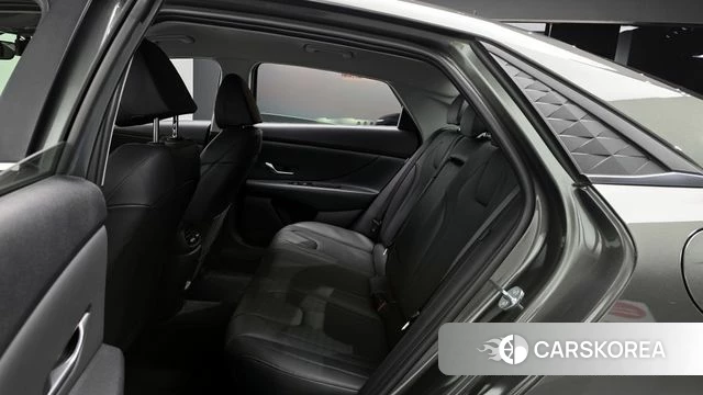 Hyundai The New Avante (CN7) 2023 Серый из Кореи, фото 3