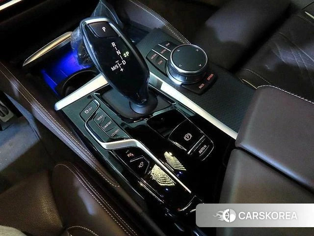 BMW 6 Series GT (G32) 2023 Черный из Кореи, фото 3