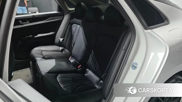 Kia The New K5 3rd generation 2025 Белый из Кореи, фото 3