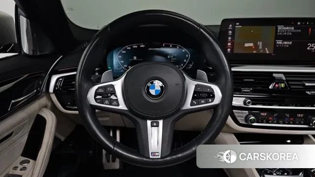 BMW 5 Series (G30) 2021 Черный из Кореи, фото 3