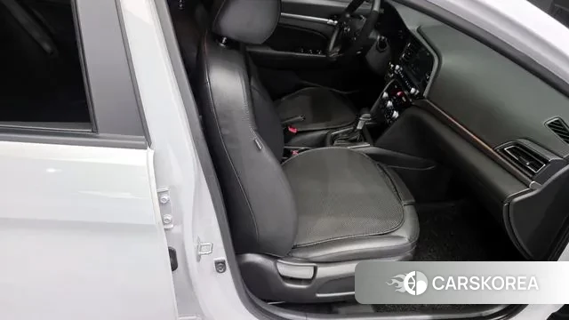 Hyundai The New Avante AD 2019 Белый из Кореи, фото 3