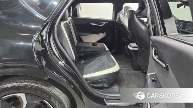 Kia EV6 2024 Черный из Кореи, фото 3