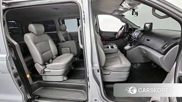 Hyundai The New Grand Starex 2019 Серебряный из Кореи, фото 3