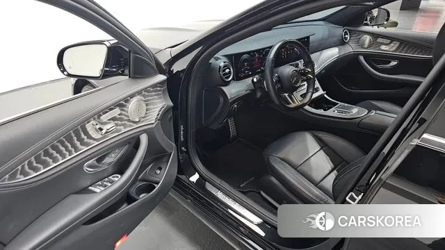 Mercedes-Benz E-Class W213 2021 Черный из Кореи, фото 3