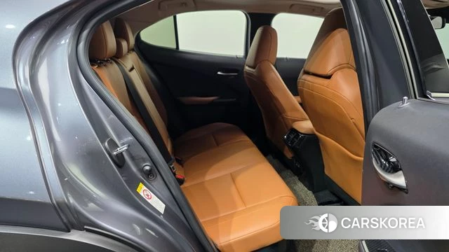 Lexus UX250h 2019 Серый из Кореи, фото 3