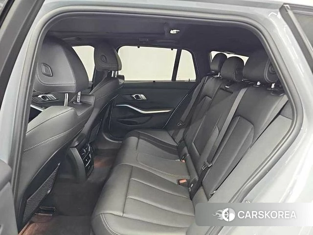 BMW 3 Series (G20) 2023 Серебристо-серый из Кореи, фото 3