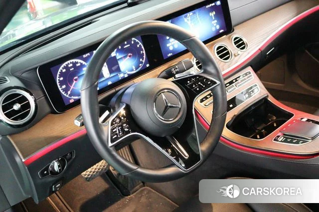 Mercedes-Benz E-Class W213 2022 Серый из Кореи, фото 3