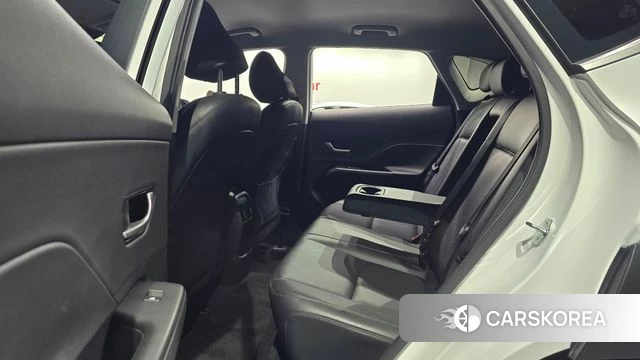 Hyundai Kona (SX2) 2023 Белый из Кореи, фото 3