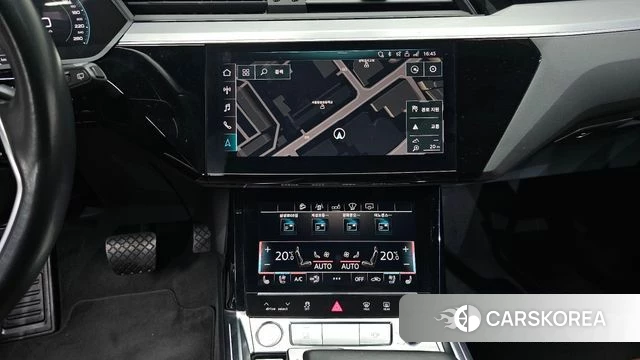 Audi e-Tron 2020 Белый из Кореи, фото 3