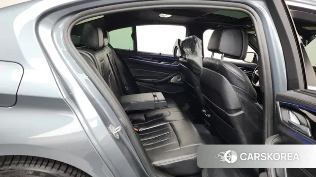 BMW 5 Series (G30) 2019 Серебряный из Кореи, фото 3