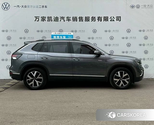 Volkswagen Tanyue 2024 Темно-серый из Китая, фото 3