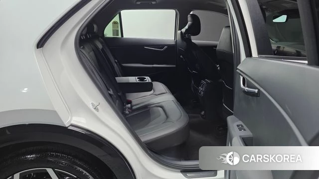 Kia Di Ol Nu Niro 2025 Белый из Кореи, фото 3