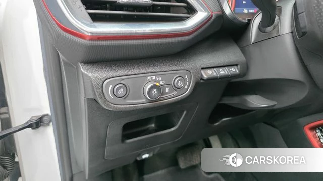 Chevrolet (GM Daewoo) Trailblazer 2022 Белый из Кореи, фото 3