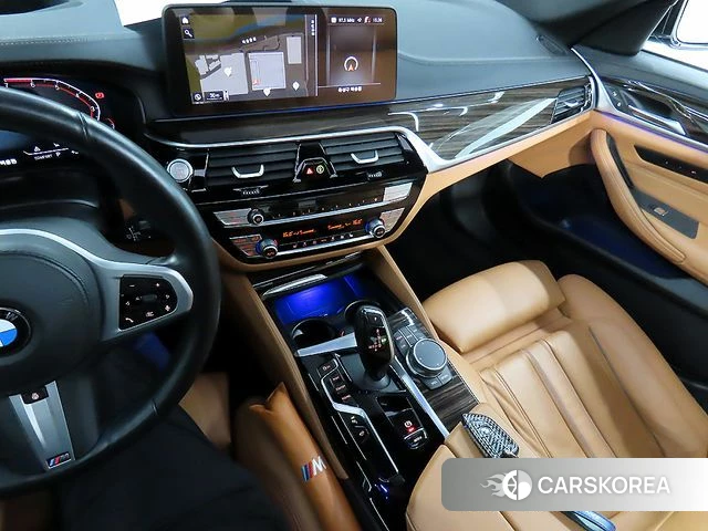 BMW 5 Series (G30) 2021 Черный из Кореи, фото 3