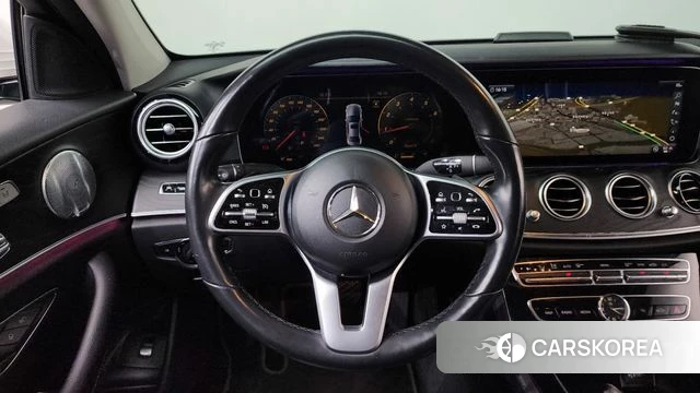 Mercedes-Benz E-Class W213 2019 Белый из Кореи, фото 3