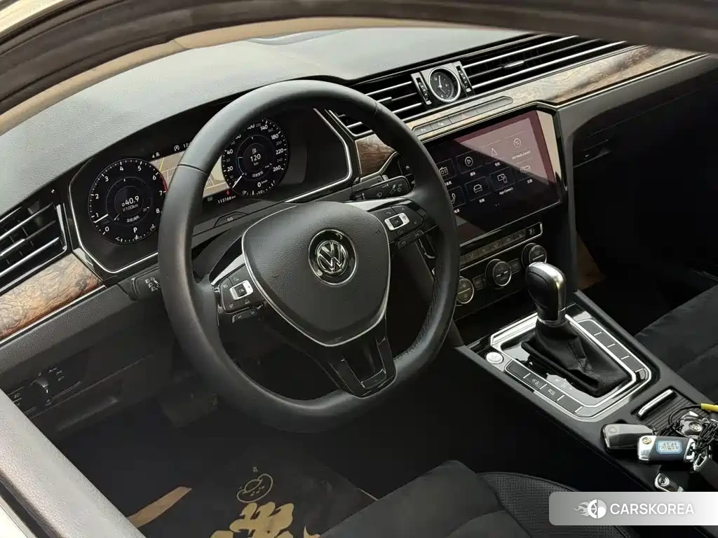 Volkswagen Magotan 2018 Champagne/brown из Китая, фото 3