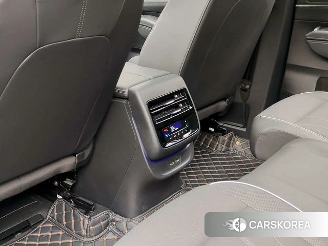 Volkswagen Tourang 2025 Черный из Китая, фото 3