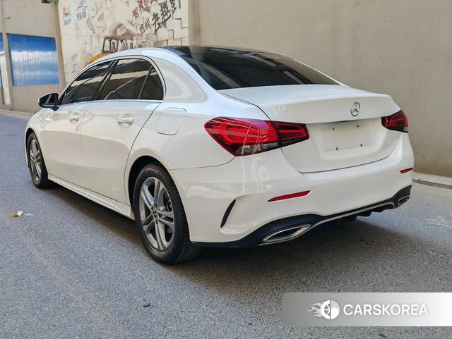 Mercedes-Benz Class A 2023 Белый из Китая, фото 3