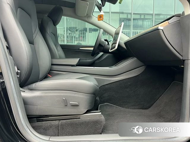 Tesla Model Y 2023 Синий из Китая, фото 3