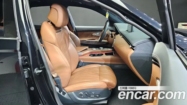 Genesis GV70 2023 Черный из Кореи, фото 3