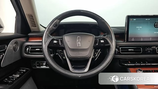 Lincoln Aviator 2nd generation 2021 Белый из Кореи, фото 3