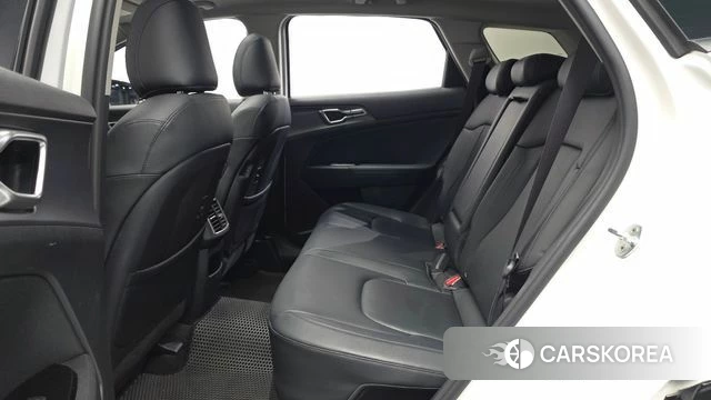 Kia Sportage 5th Generation Hybrid 2021 Белый из Кореи, фото 3