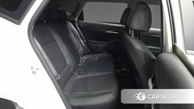 Kia Seltos 2022 Белый из Кореи, фото 3