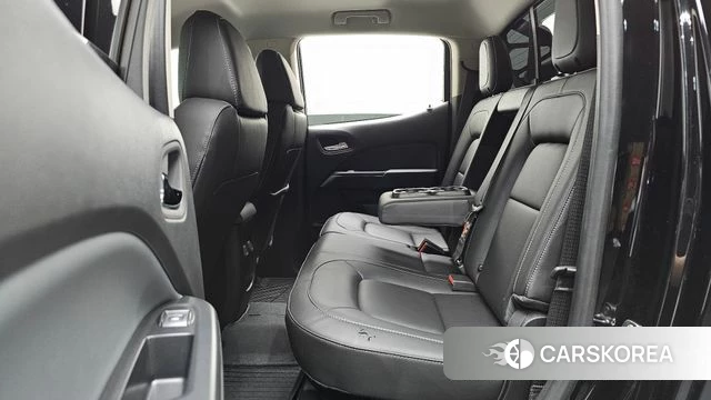 Chevrolet (GM Daewoo) Real New Colorado 2022 Черный из Кореи, фото 3