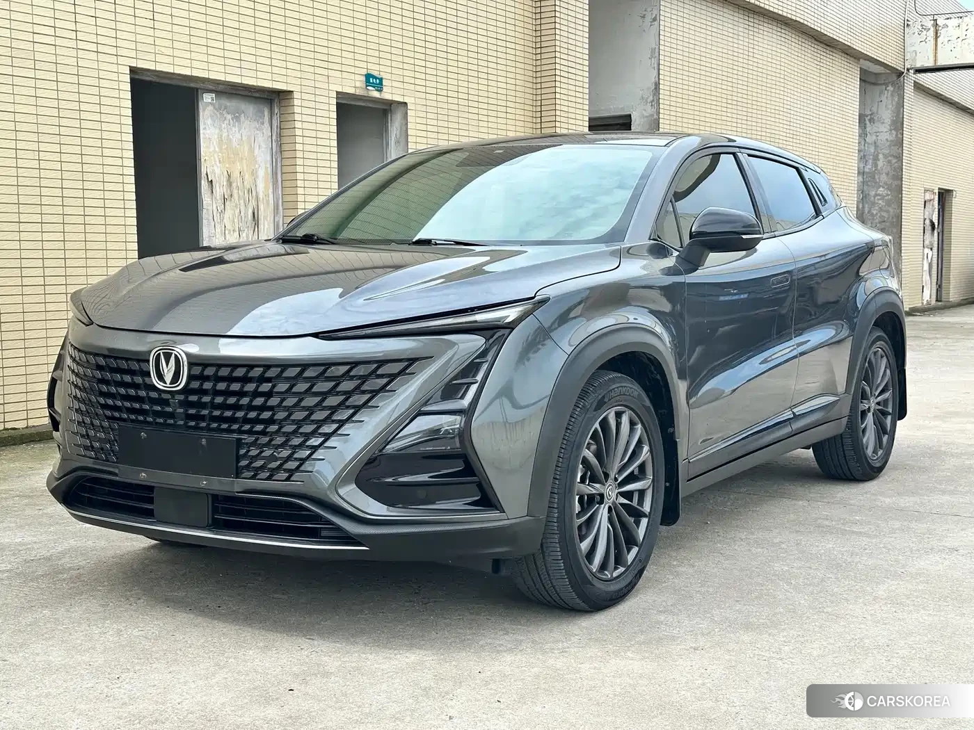Chang'an UNI-T 2022 Silver/gray из Китая, фото 3