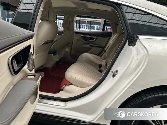 Mercedes-Benz EQS 2023 Белый из Китая, фото 3